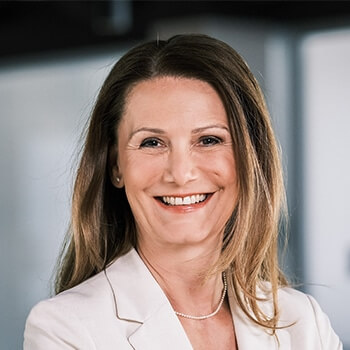 <strong><span>Anne Aubrunner</span> FMTG Invest</strong><br>Die ehemalige Bankerin hat mit viel positiver Resonanz eine Funding-Plattform aufgebaut und in nur 18 Monaten über 40 Mio. Kapital für Falkensteiner-Projekte generiert.